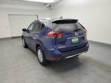 Used 2018 Nissan Rogue SV image 5