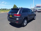Used 2021 Jeep Grand Cherokee Laredo image 4