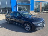 Used 2023 Volkswagen Jetta SE image 3