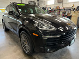 Used 2018 Porsche Cayenne Platinum Edition image 2