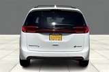 Used 2021 Chrysler Pacifica Touring-L w/ Uconnect Theater Family Group image 5