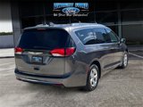 Used 2017 Chrysler Pacifica Touring-L Plus w/ Advanced Safetytec Group image 5