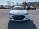 Used 2015 Hyundai Genesis 3.8 image 2