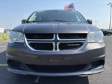 Used 2019 Dodge Grand Caravan SE w/ UConnect Hands-Free Group image 2