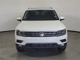 Used 2018 Volkswagen Tiguan SEL Premium image 2