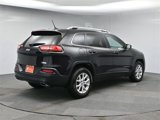 Used 2016 Jeep Cherokee Latitude w/ Cold Weather Group image 5