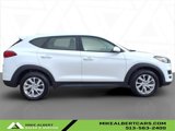 Used 2021 Hyundai Tucson SE image 3