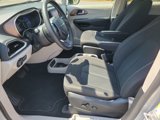 Used 2022 Chrysler Voyager LX image 5