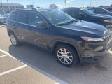 Used 2016 Jeep Cherokee Latitude image 2