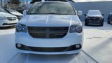 Used 2017 Dodge Grand Caravan SXT w/ Blacktop Package image 4