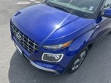 Used 2022 Hyundai Venue Limited image 4