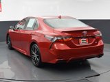 Used 2021 Toyota Camry SE image 3