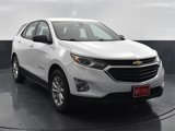 Used 2019 Chevrolet Equinox LS image 2