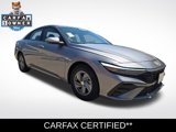 Used 2024 Hyundai Elantra SE image 1