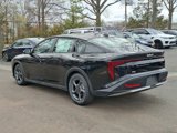 New 2025 Kia K4 LXS image 3