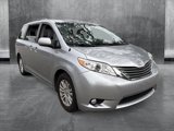 Used 2013 Toyota Sienna XLE image 3