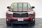 Used 2016 Toyota Highlander XLE image 2