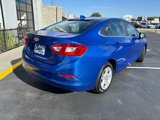 Used 2017 Chevrolet Cruze LT image 4