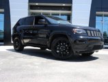Used 2022 Jeep Grand Cherokee Laredo X image 2