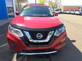 Used 2017 Nissan Rogue SV image 3