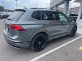 Used 2020 Volkswagen Tiguan SE R-Line image 3