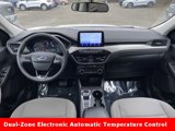 Used 2022 Ford Escape SE w/ Convenience Package image 2