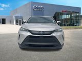 Used 2022 Toyota Venza LE image 2