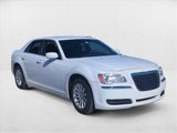 Used 2012 Chrysler 300 image 3