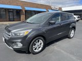 Used 2017 Ford Escape SE image 3