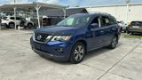 Used 2017 Nissan Pathfinder SV image 3