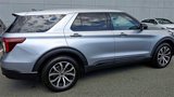 Used 2022 Ford Explorer ST-Line w/ Class IV Trailer Tow Package image 2