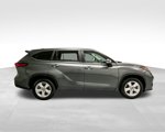 Used 2023 Toyota Highlander L image 4