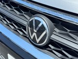 Used 2022 Volkswagen Taos SE image 3
