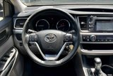 Used 2015 Toyota Highlander LE image 5