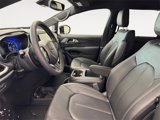 New 2025 Chrysler Pacifica Select image 6
