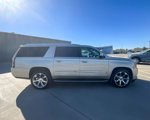 Used 2017 Cadillac Escalade ESV Luxury image 4