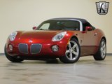 Used 2009 Pontiac Solstice Convertible w/ Premium Package image 2