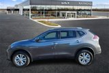 Used 2016 Nissan Rogue SV w/ SV Premium Package image 5