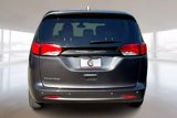 Used 2017 Chrysler Pacifica Touring image 4