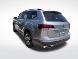Used 2022 Volkswagen Atlas SE image 3