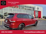 Used 2014 Nissan Pathfinder SL w/ SL Tech Package image 3