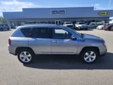Used 2016 Jeep Compass Latitude image 2