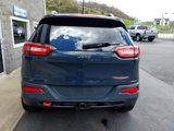 Used 2016 Jeep Cherokee Trailhawk w/ Leather Interior Group image 4