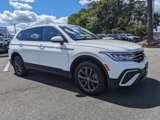 Certified 2022 Volkswagen Tiguan SE w/ Panoramic Sunroof Package image 2
