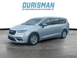Used 2023 Chrysler Pacifica Touring-L image 2