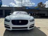 Used 2017 Jaguar XE image 4