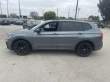 Used 2021 Volkswagen Tiguan SE R-Line image 2