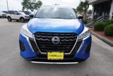Used 2022 Nissan Kicks SV image 2