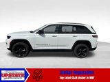 Used 2023 Jeep Grand Cherokee Altitude image 4