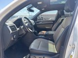 Used 2022 Volkswagen Atlas Cross Sport SE image 5
